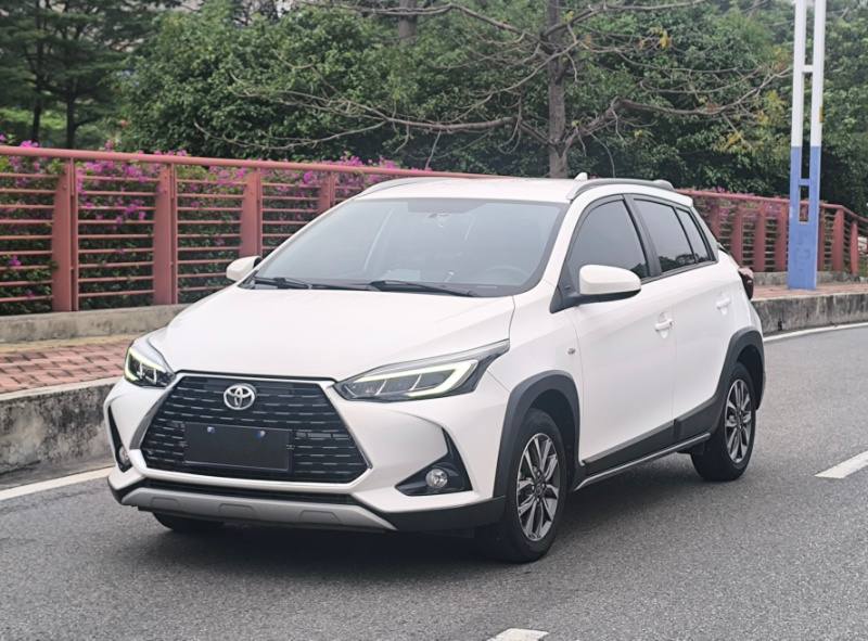 Toyota YARiS L 2022