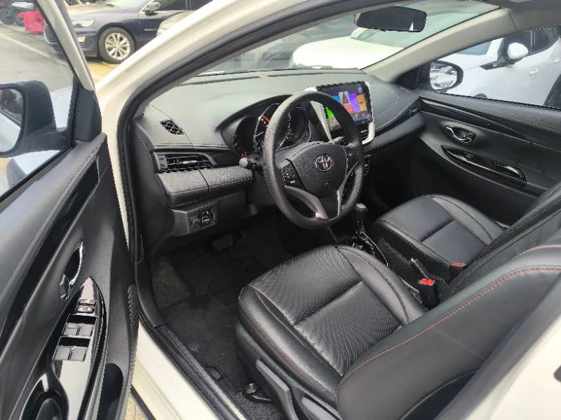 Toyota YARiS L 2022 — фото 8