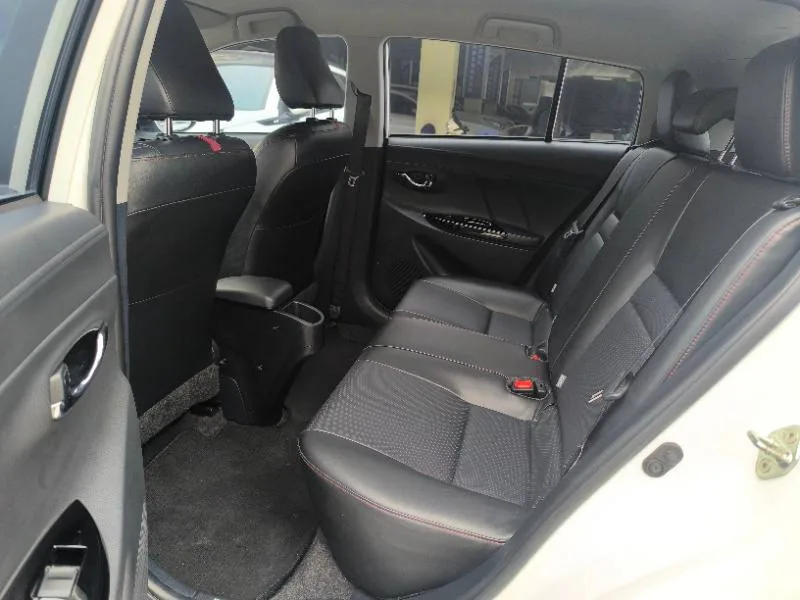 Toyota YARiS L 2022 — фото 10