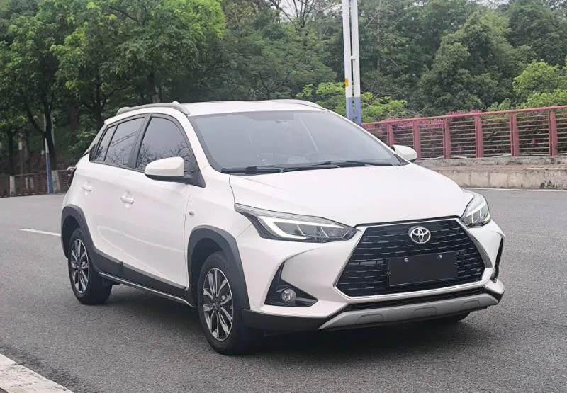 Toyota YARiS L 2022 — фото 3