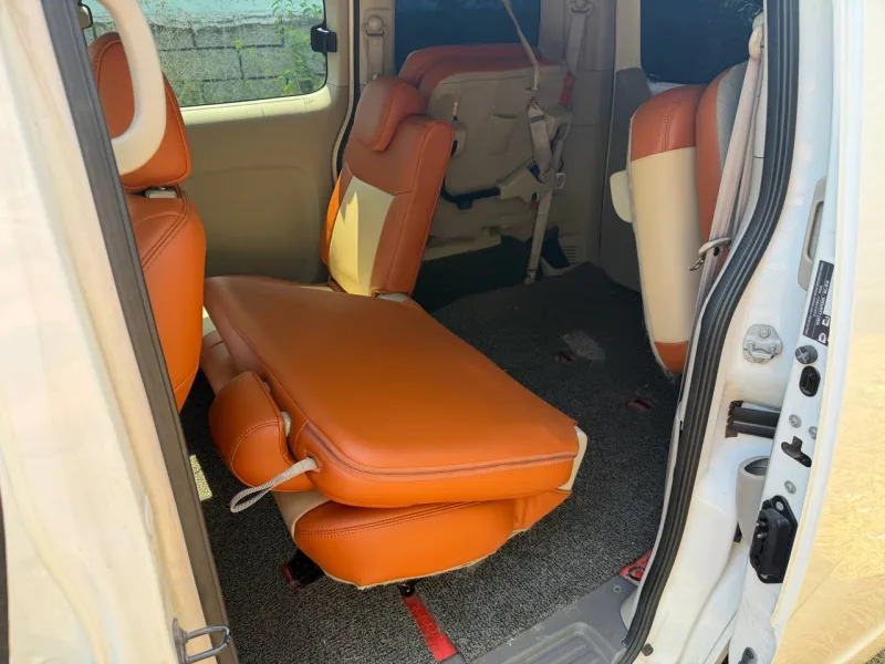 Nissan NV200 2015 — фото 21