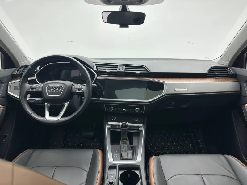 Audi Q3 2022 — фото 15