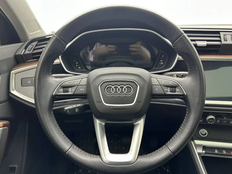 Audi Q3 2022 — фото 17