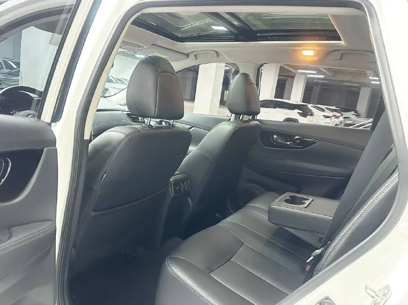 NISSAN X-trail — фото 11