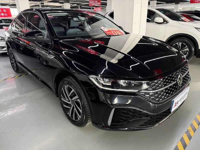 VW LAVIDA