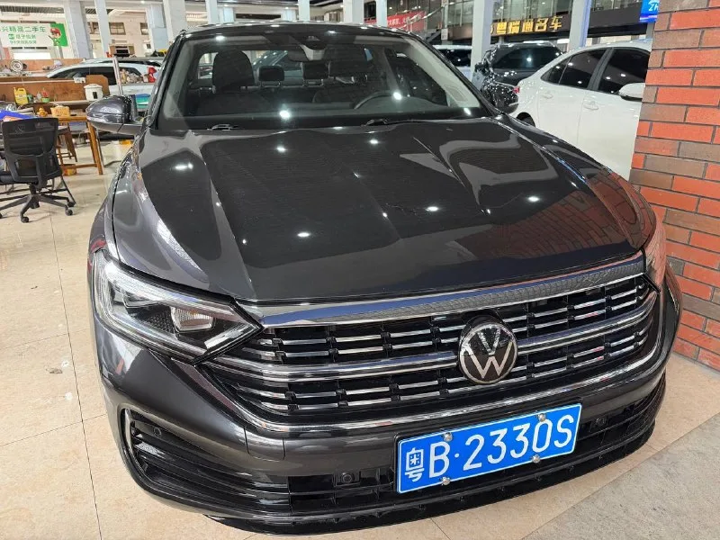 VW SAGITAR