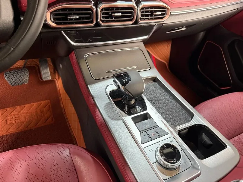 JETOUR X70 — фото 11