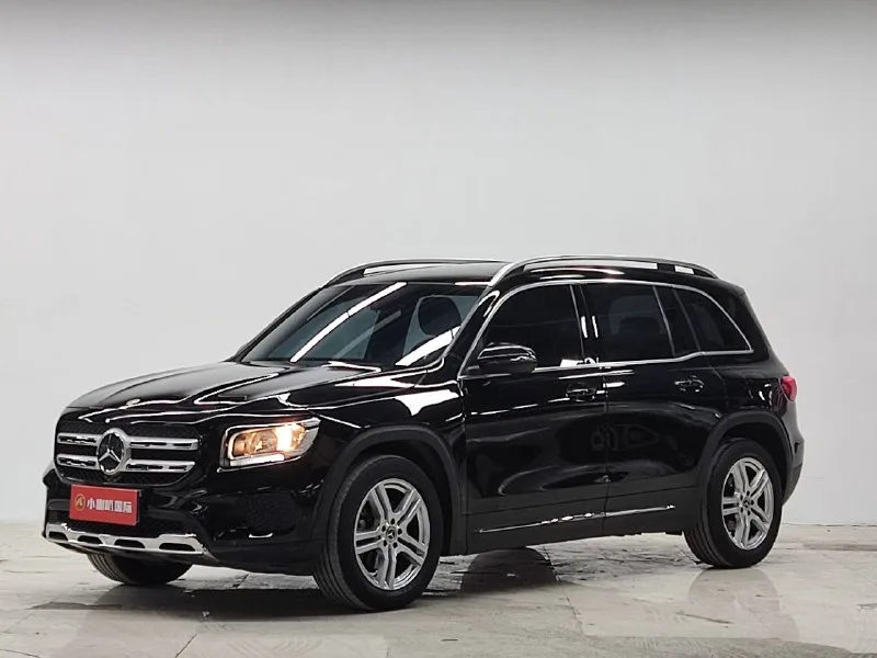 MERSEDES-BENZ GLB180