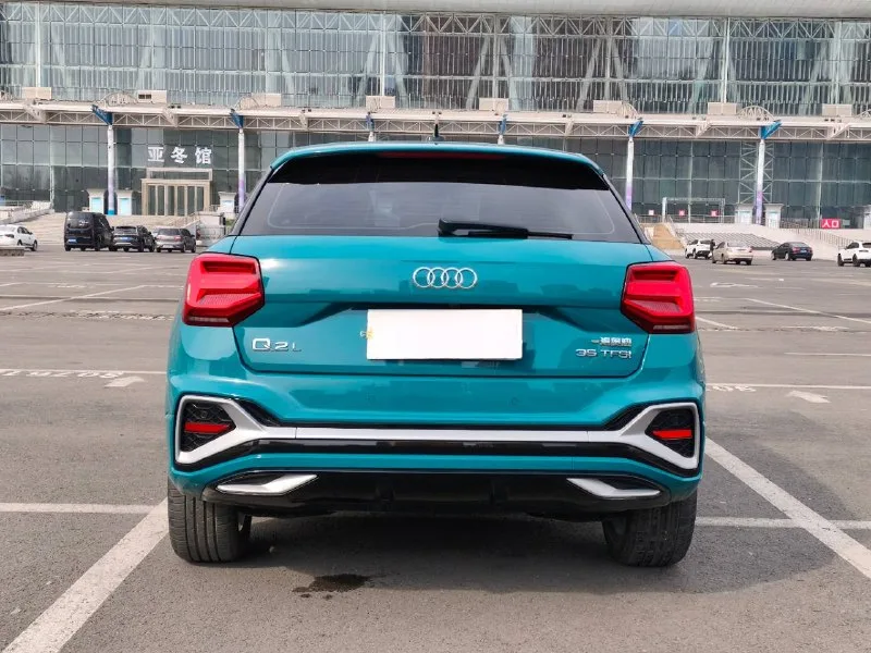 AUDI Q2L — фото 6