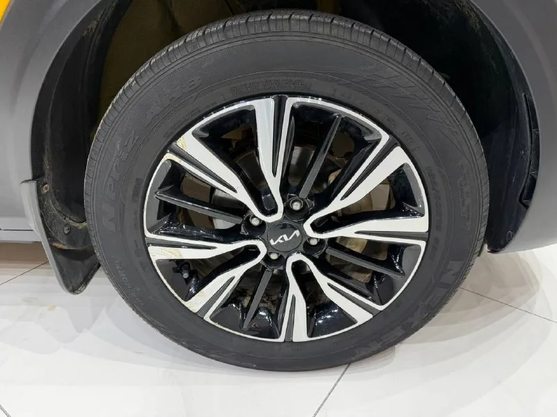 KIA KX1 — фото 20