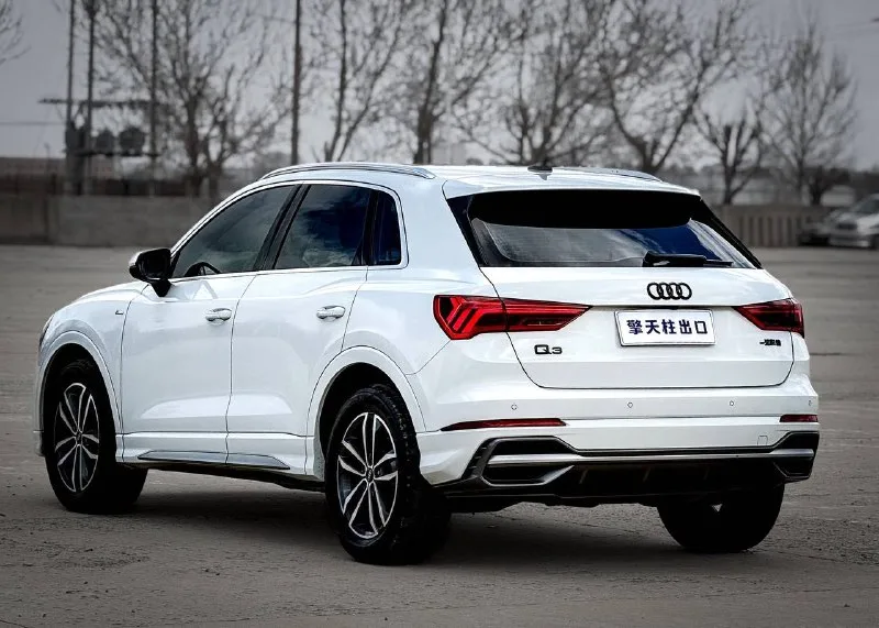 AUDI Q3 — фото 4