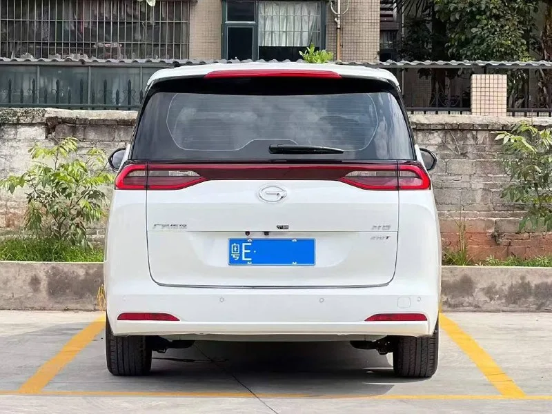 GAC TRUMPCHI M6 — фото 4