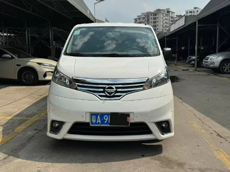 NISSAN NV200 — фото 17