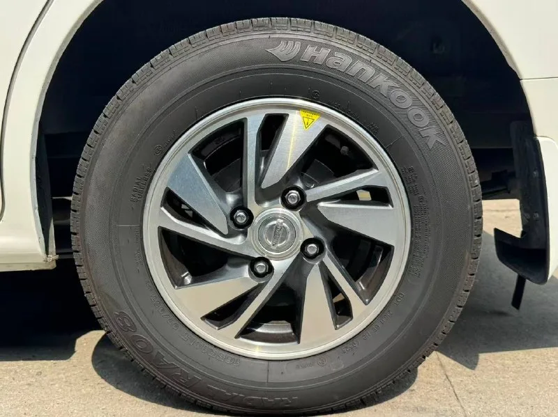NISSAN NV200 — фото 18