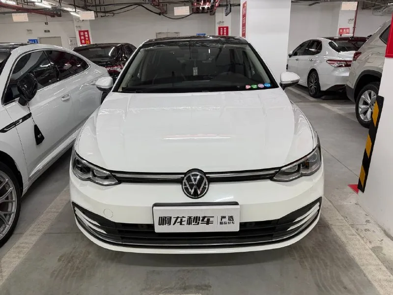 VW GOLF