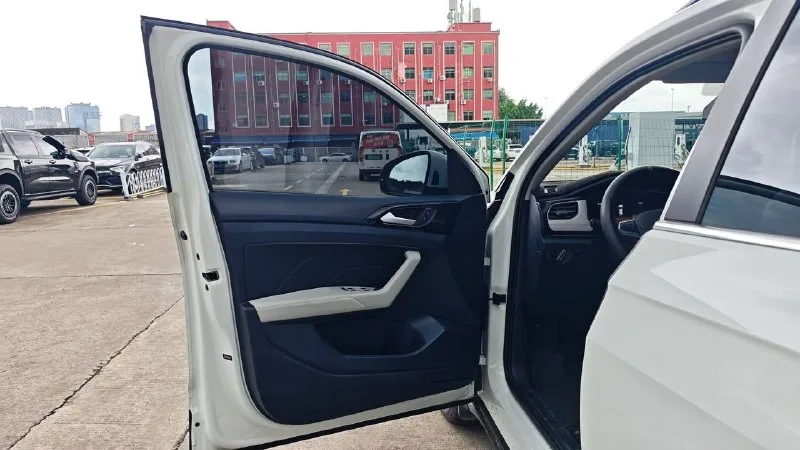 VW THARU XR — фото 10