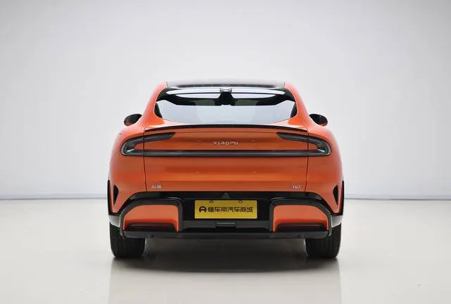 XIAOMI YU7 — фото 5