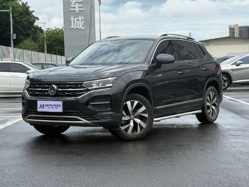 VW TAYRON