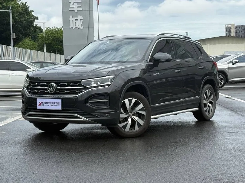 VW TAYRON