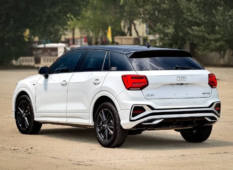 Audi Q2L 2022 — фото 10