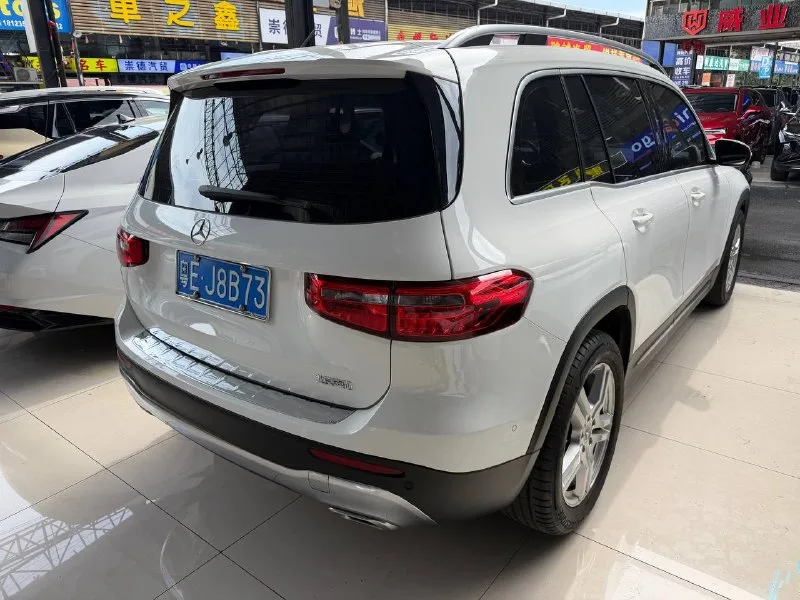 Mercedes-Benz GLB 180 2020