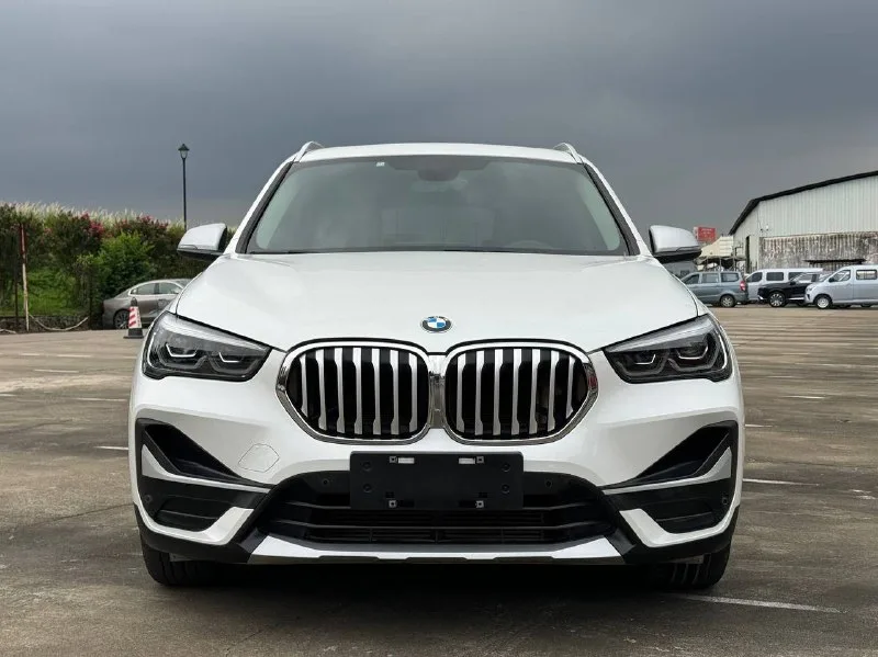 BMW X1 2021 — фото 9
