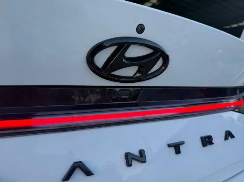 Hyundai Elantra 2021 — фото 12