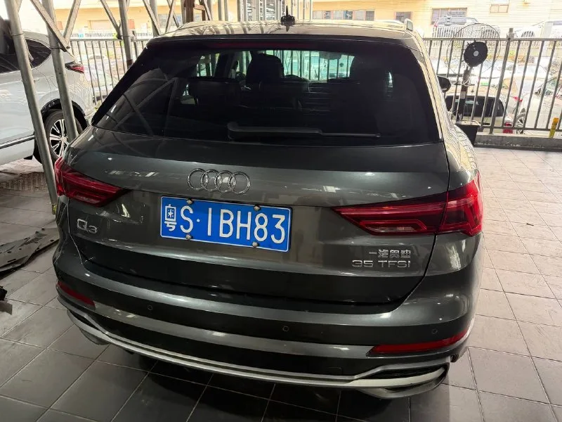 AUDI Q3 — фото 7