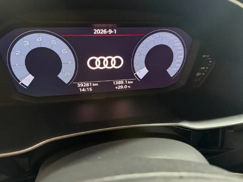 AUDI Q3 — фото 10