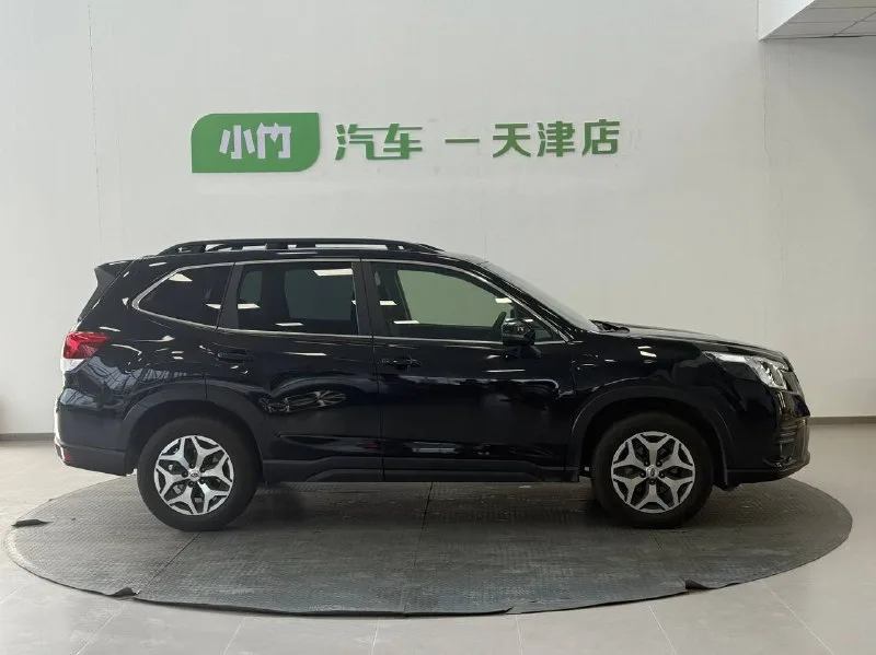 Subaru Forester 2024 — фото 8