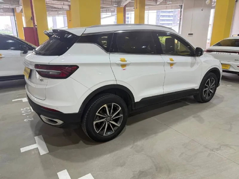 Geely Coolray 2021