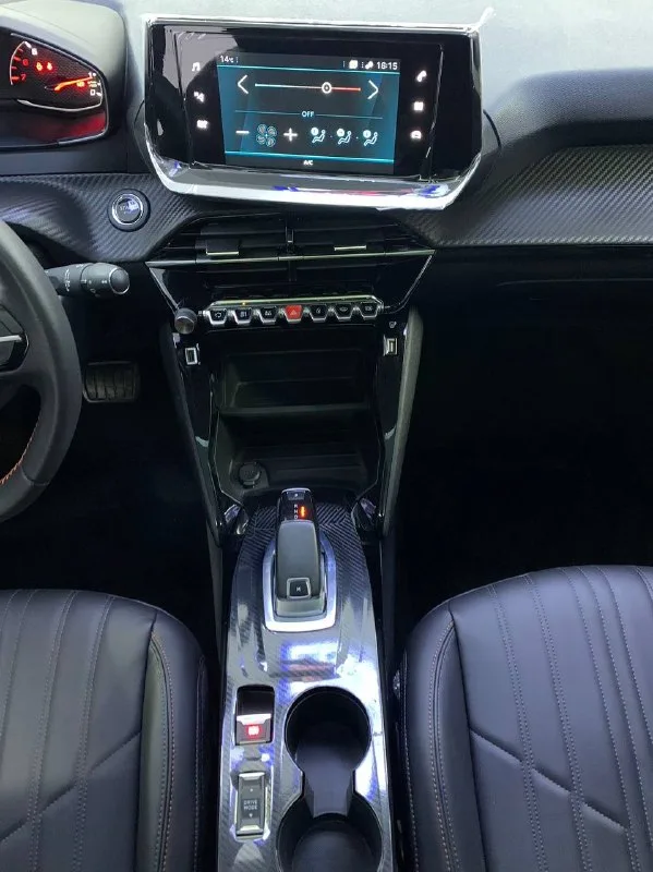 Peugeot 2008 2021