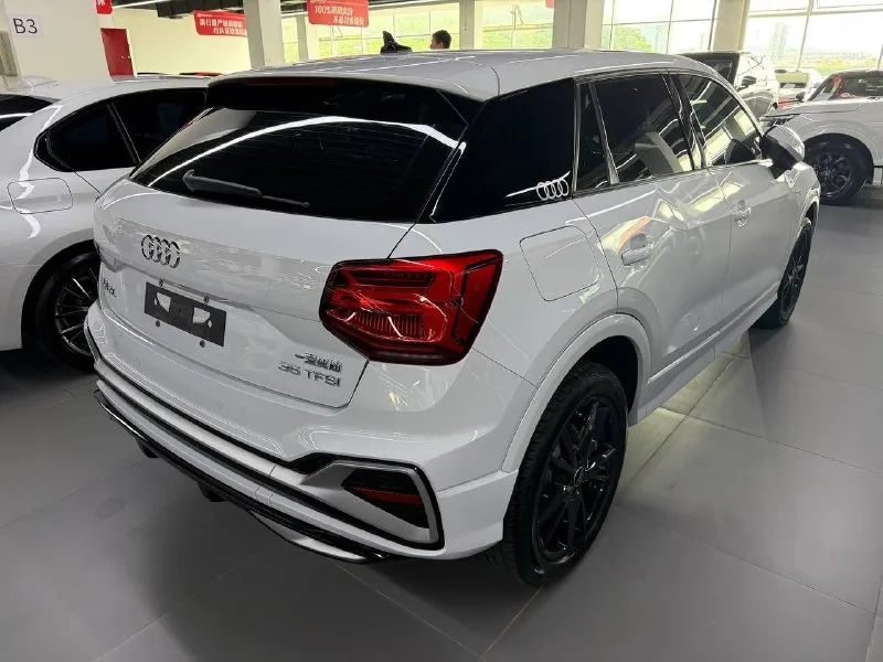 Audi Q2L 35 TFSI 2022 — фото 5