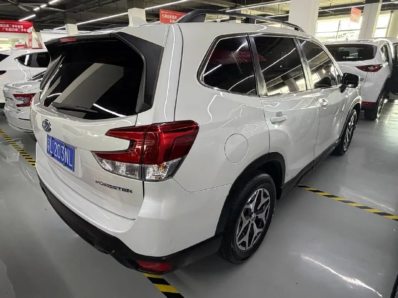 Subaru Forester 2020 — фото 4
