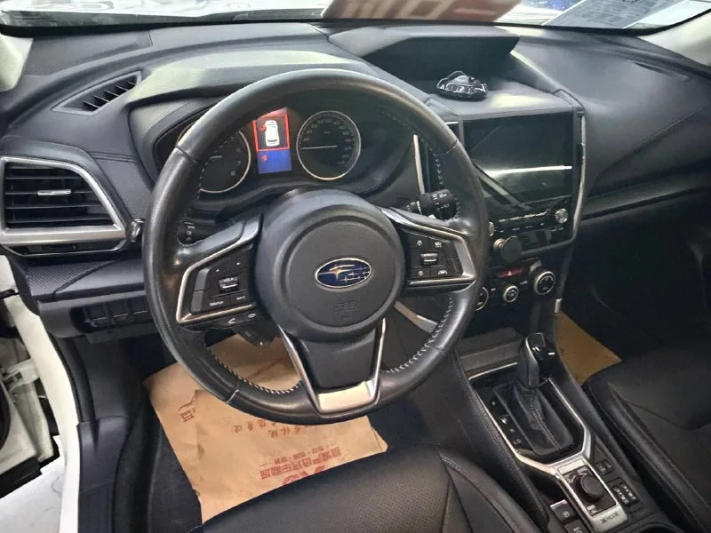 Subaru Forester 2020 — фото 8